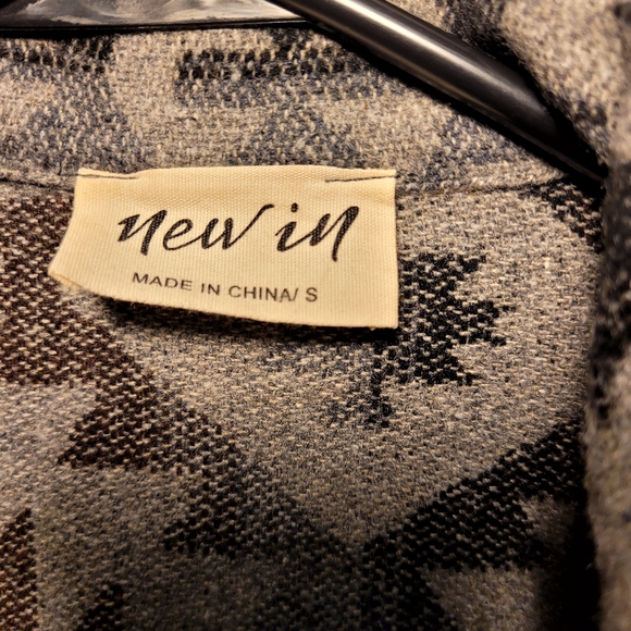 Aztec shacket - Picture 2 of 3